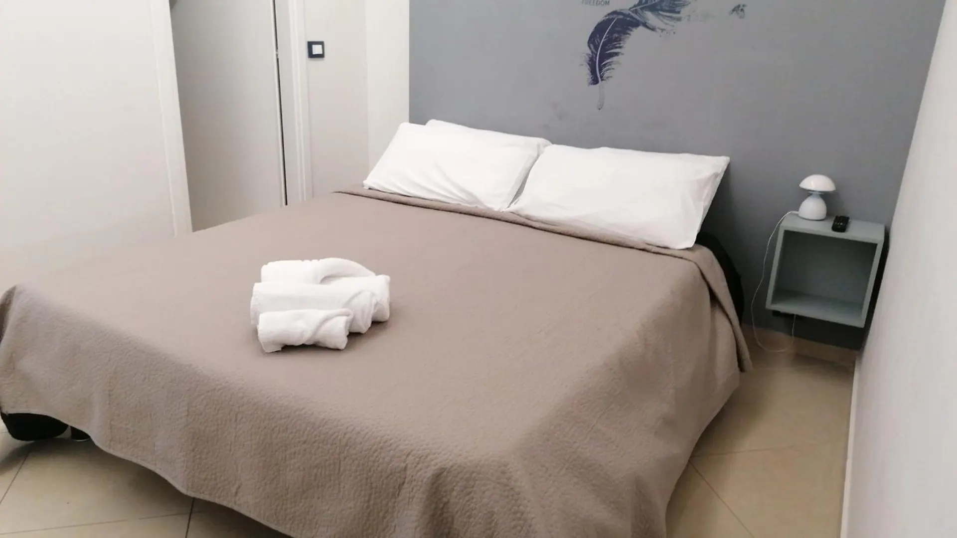 Kimia Home, Centro Modugno 0*,