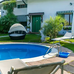 https://bb-au-jardin-fleuri.hotelinveneto.com
